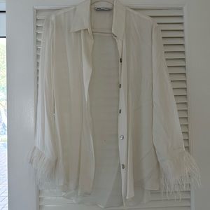 Silky Blouse w Feathers!